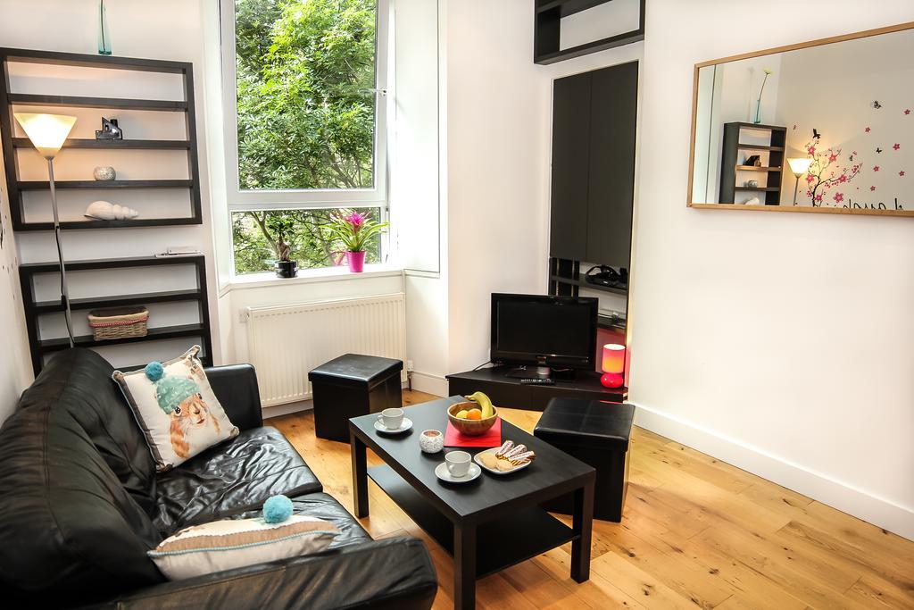 Chic & Bright Flat Near Holyrood Park Apartment Edinburgh Phòng bức ảnh