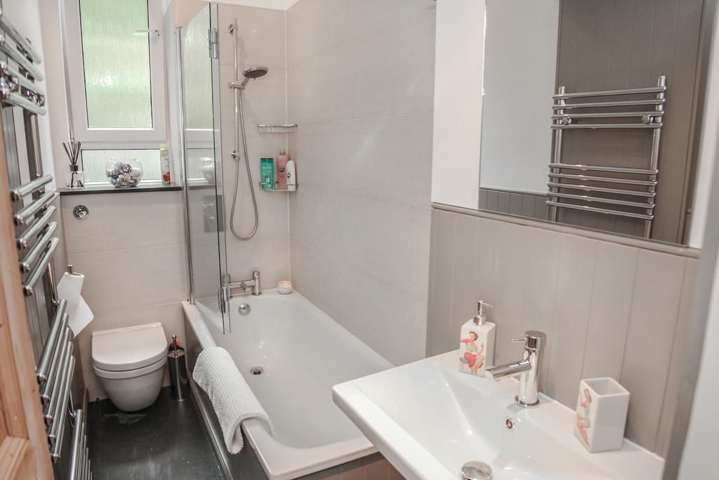 Chic & Bright Flat Near Holyrood Park Apartment Edinburgh Phòng bức ảnh